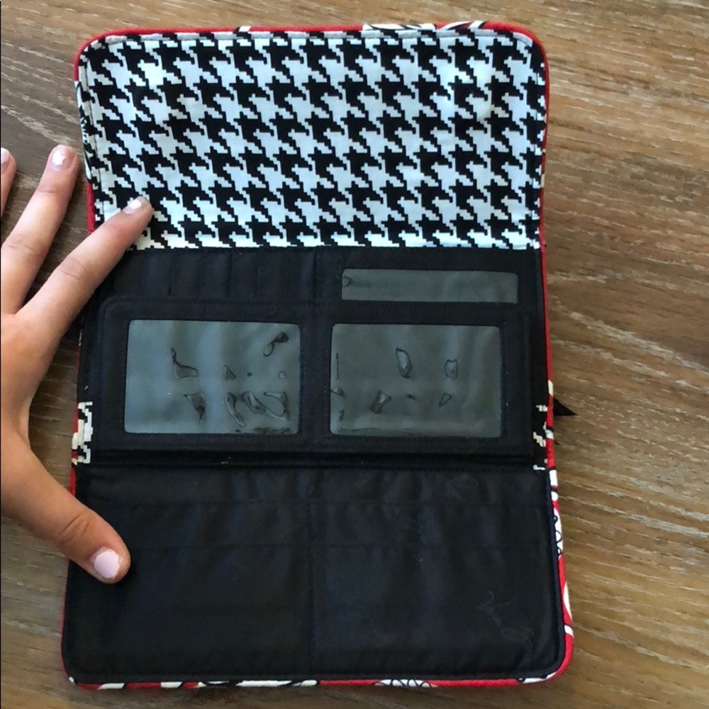 Brand new Vera Bradley wallet - Picture 2 of 3